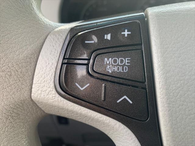 Photo of 2013 Predawn Gray Mica Toyota Sienna