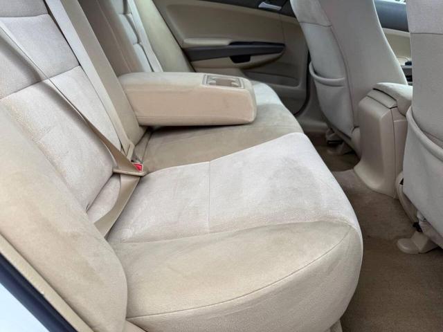 Photo of 2009 Taffeta White Honda Accord