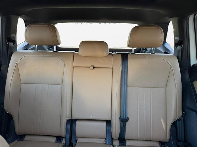 Photo of 2022 Oryx White Pearl Effect Volkswagen Tiguan