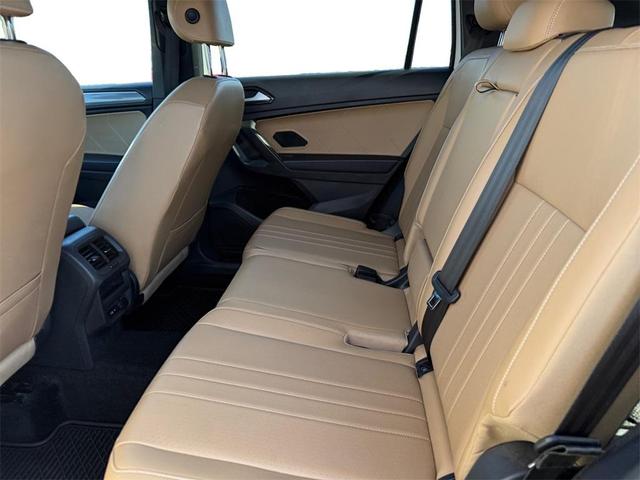 Photo of 2022 Oryx White Pearl Effect Volkswagen Tiguan