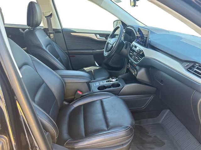 Photo of 2021 Blue Ford Escape