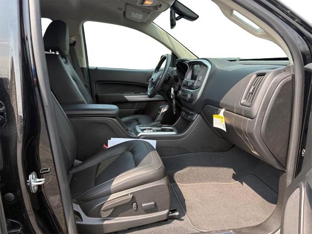 Photo of 2022 Black Chevrolet Colorado