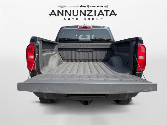 Photo of 2022 Black Chevrolet Colorado