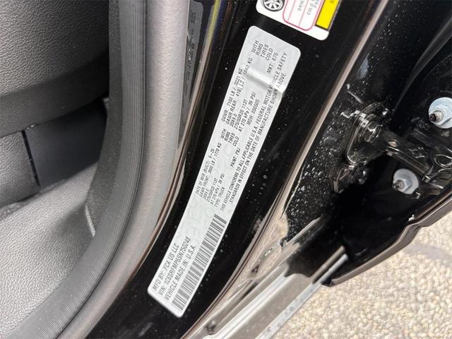Photo of 2025 Diamond Black RAM 1500