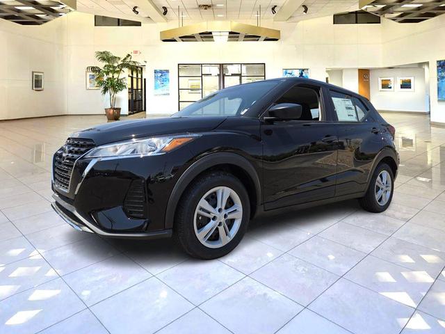 Photo of 2025 Super Black Nissan Kicks