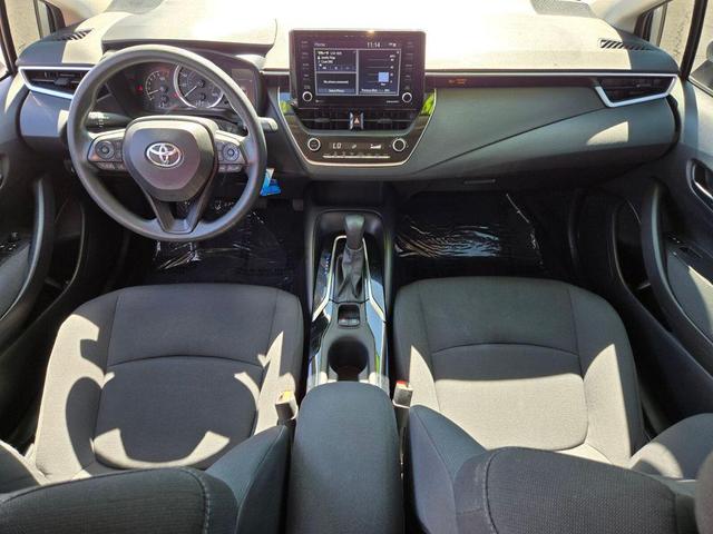Photo of 2022 Classic Silver Toyota Corolla