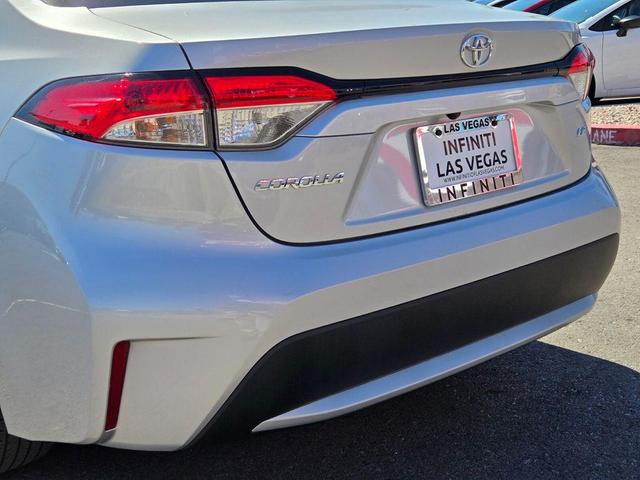 Photo of 2022 Classic Silver Toyota Corolla
