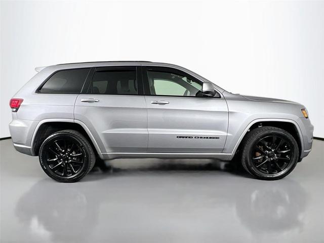 Photo of 2018 Billet Silver Metallic Clearcoat Jeep Grand Cherokee
