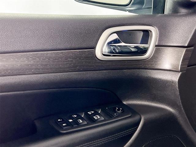 Photo of 2018 Billet Silver Metallic Clearcoat Jeep Grand Cherokee