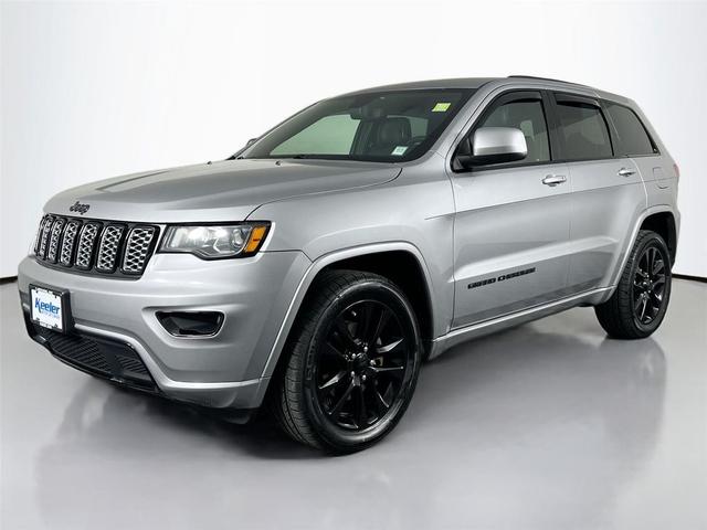 Photo of 2018 Billet Silver Metallic Clearcoat Jeep Grand Cherokee