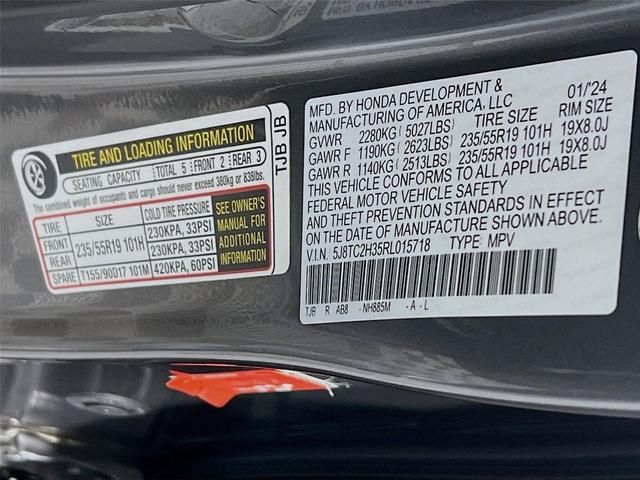 Photo of 2024 Liquid Carbon Metallic Acura RDX