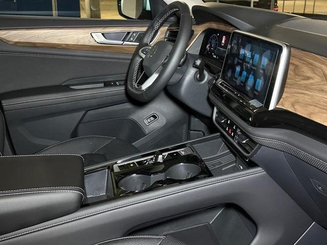 Photo of 2025 Mist Volkswagen Atlas