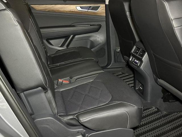 Photo of 2025 Mist Volkswagen Atlas