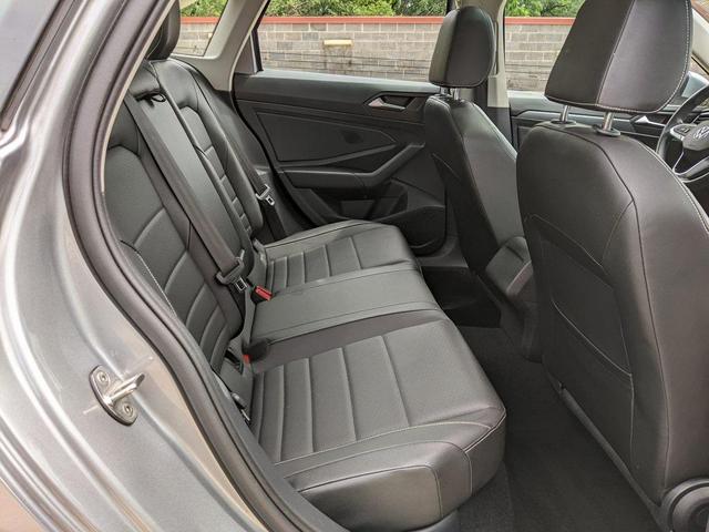 Photo of 2022 Silver Metallic Volkswagen Jetta
