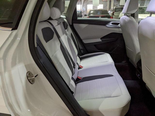 Photo of 2025 Pure White Volkswagen Taos