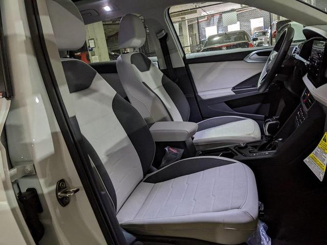 Photo of 2025 Pure White Volkswagen Taos