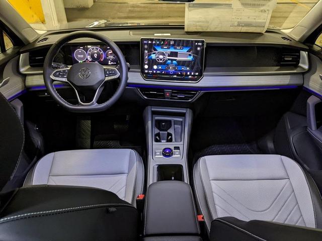 Photo of 2026 Platinum Volkswagen Tiguan