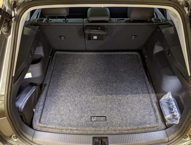 Photo of 2026 Platinum Volkswagen Tiguan