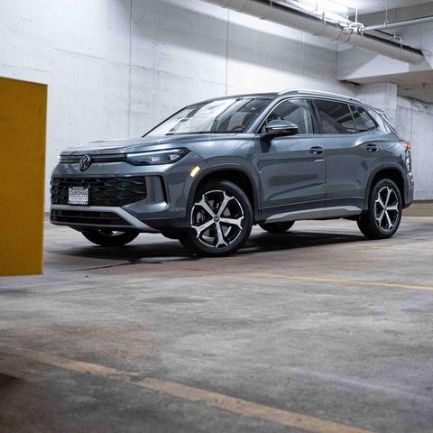 Photo of 2026 Platinum Volkswagen Tiguan