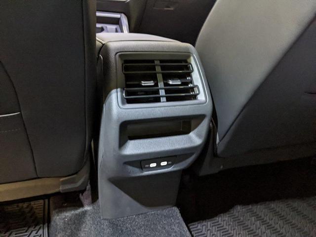 Photo of 2026 Platinum Volkswagen Tiguan