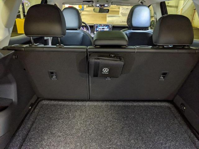 Photo of 2026 Platinum Volkswagen Tiguan