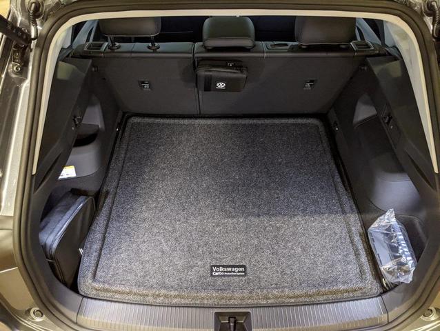 Photo of 2026 Platinum Volkswagen Tiguan