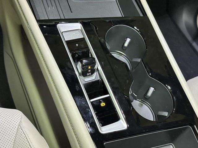 Photo of 2025 Mountain Lake B Volkswagen Atlas