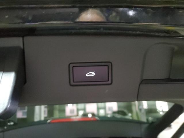 Photo of 2019 Deep Black Pearl Volkswagen Atlas