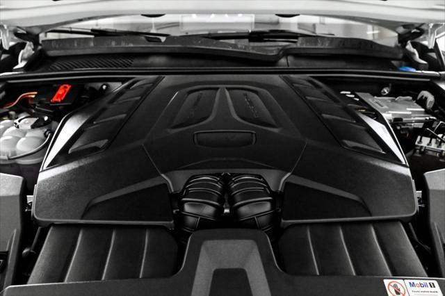 Photo of 2024 Carrara White Metallic Porsche Cayenne