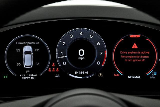 Photo of 2024 Carrara White Metallic Porsche Cayenne