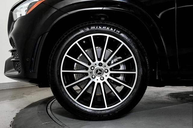 Photo of 2023 Black Mercedes-Benz GLE 450
