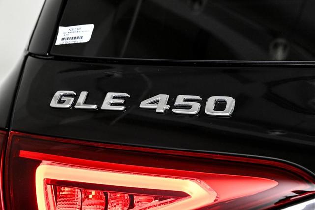 Photo of 2023 Black Mercedes-Benz GLE 450