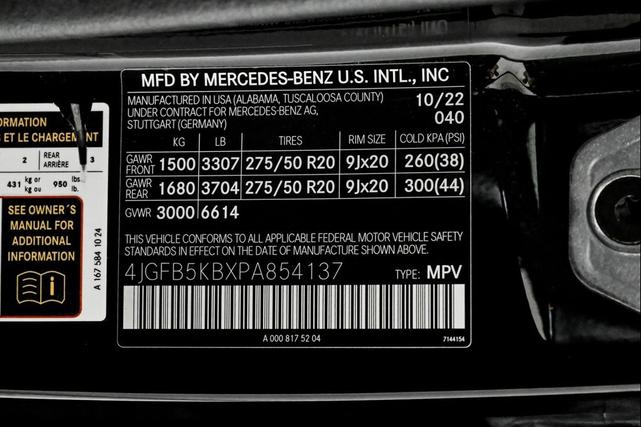 Photo of 2023 Black Mercedes-Benz GLE 450
