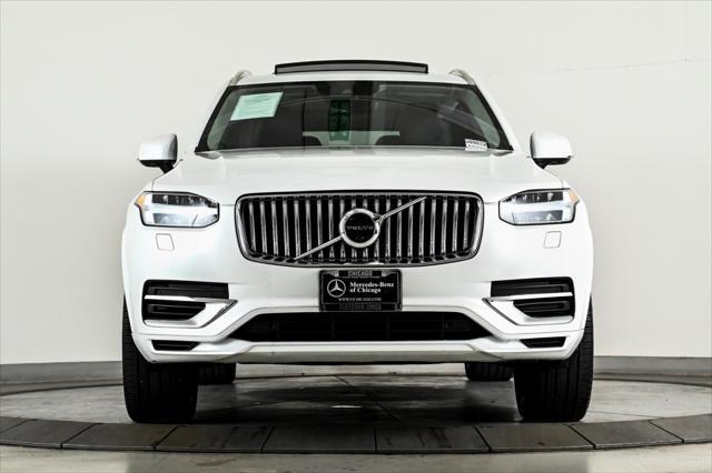 Photo of 2022 CRYSTAL WHITE MET Volvo XC90 Recharge Plug-In Hybrid