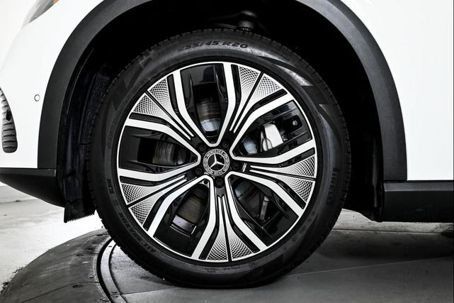 Photo of 2025 Polar White Mercedes-Benz EQE 350