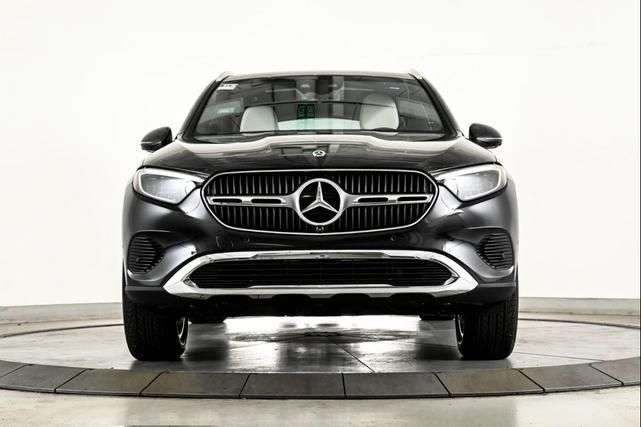 Photo of 2025 GRAPHITE GREY Mercedes-Benz GLC 350e