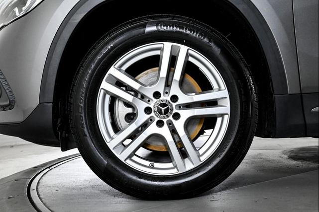 Photo of 2021 MOUNTAIN GREY MET Mercedes-Benz GLA 250