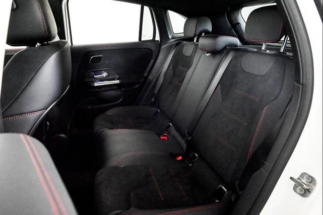 Photo of 2024 Polar White Mercedes-Benz GLA 250