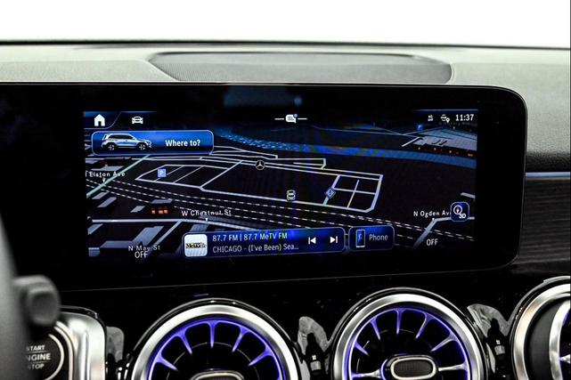 Photo of 2024 Night Black Mercedes-Benz GLB 250