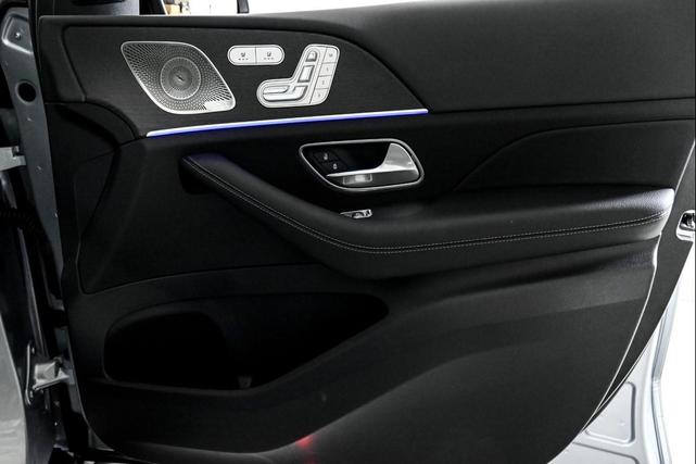 Photo of 2025 CIRRUS SILVER Mercedes-Benz GLE 450e