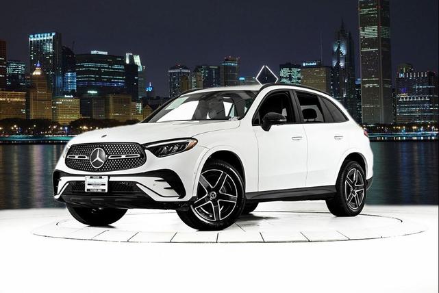 Photo of 2024 Polar White Mercedes-Benz GLC 300