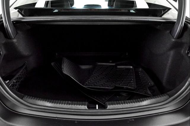 Photo of 2024 GRAPHITE GREY MANGO Mercedes-Benz AMG C 43