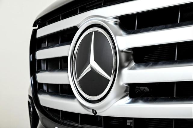 Photo of 2025 OBSIDIAN BLACK Mercedes-Benz GLS 450