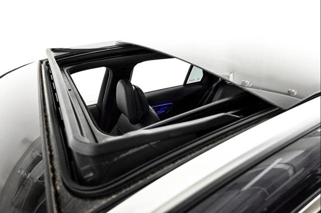 Photo of 2024 NAUTICA BLUE Mercedes-Benz GLC 300