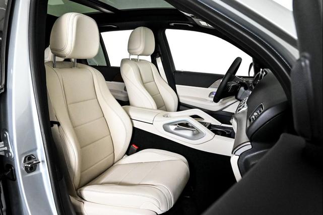 Photo of 2025 CIRRUS SILVER Mercedes-Benz GLE 450e