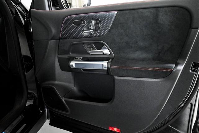 Photo of 2024 Cosmos Black Metallic Mercedes-Benz EQB 250