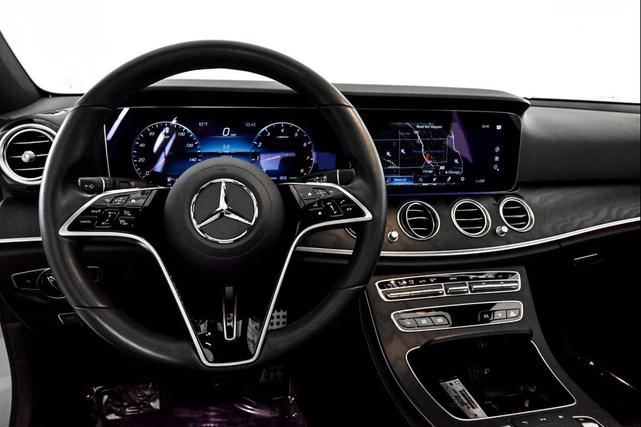 Photo of 2022 CIRRUS SILVER Mercedes-Benz E-Class