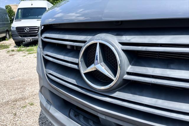 Photo of 2019 Graphite Grey Mercedes-Benz Sprinter 1500