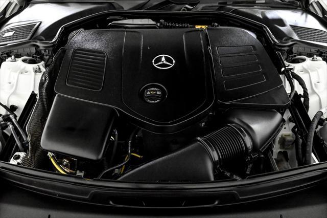 Photo of 2025 Polar White Mercedes-Benz C-Class