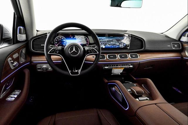 Photo of 2026 CIRRUS SILVER Mercedes-Benz GLS 450